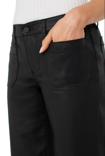 Crop Wide Leg w/ Patch Pockets Jeans