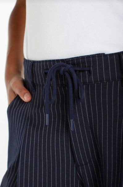 Wide Leg Pleated Trouser Midnight Blue w/ Stripe