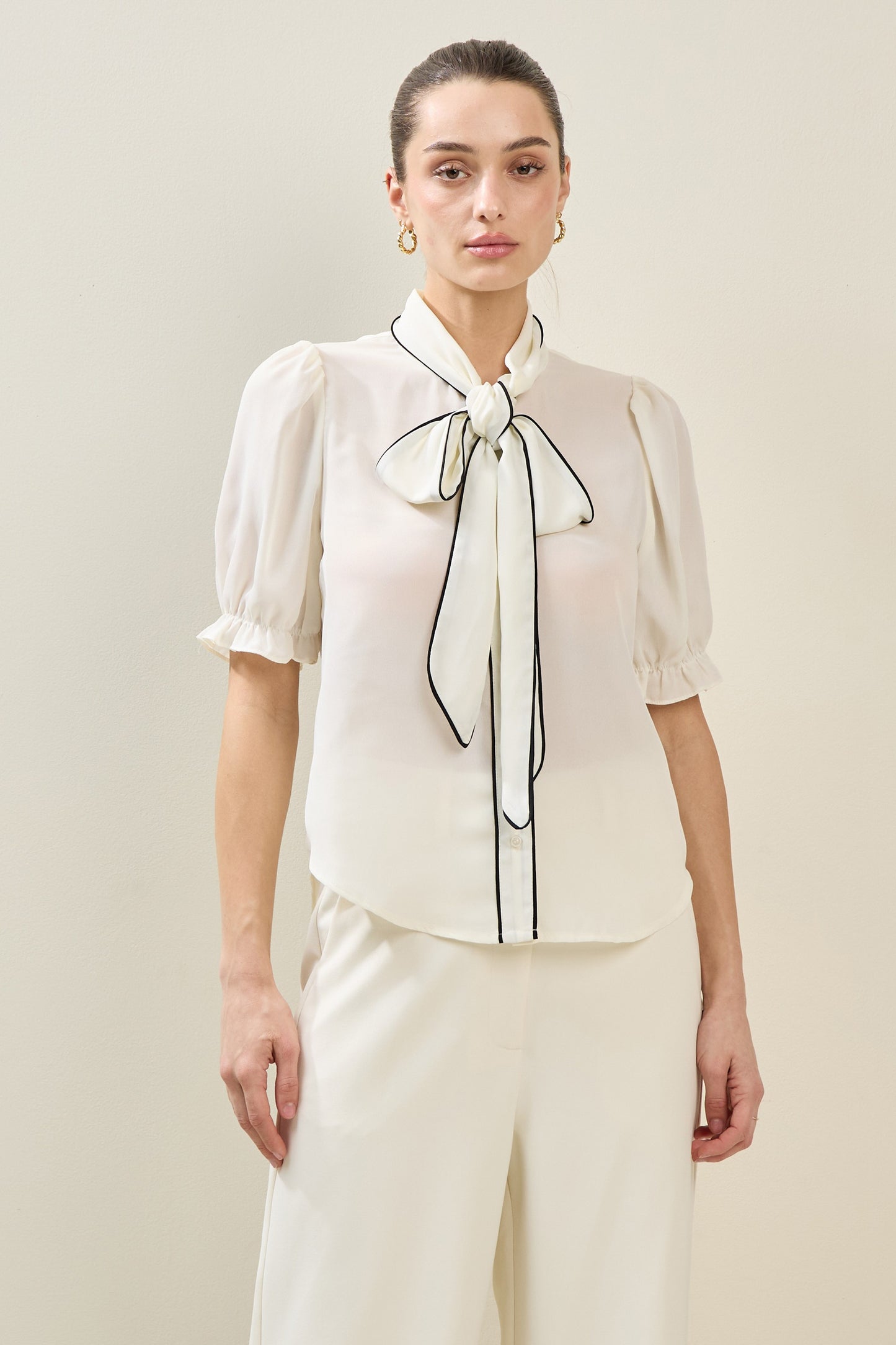 Contrast Trim Bow Tie Blouse