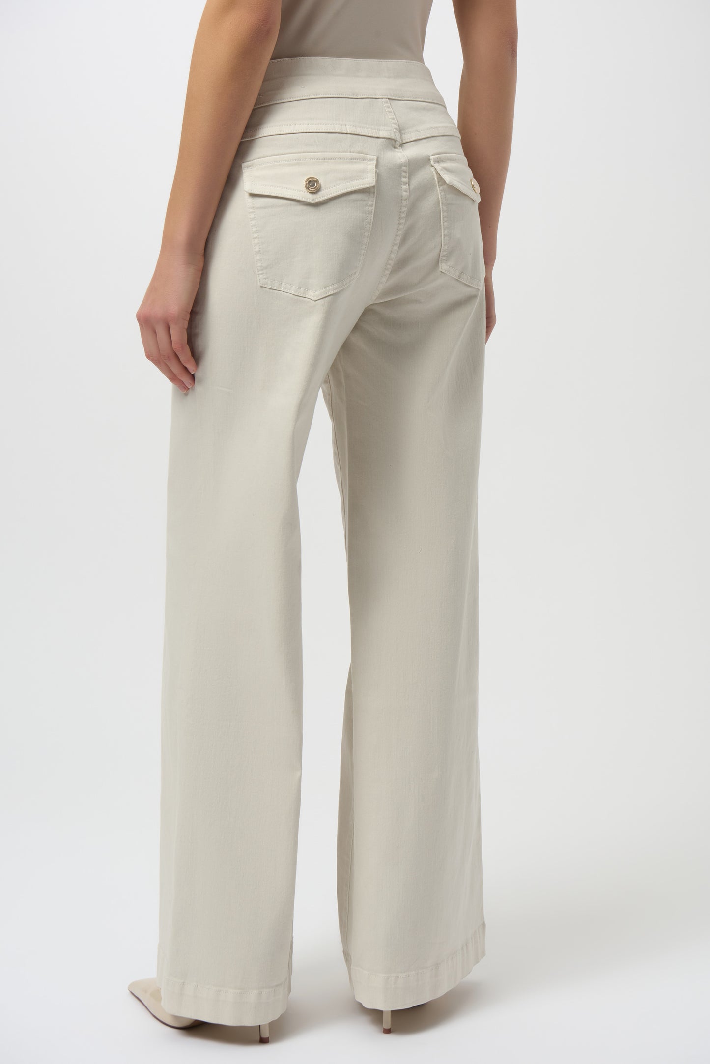 Classic Wide Leg Pull-On Jeans